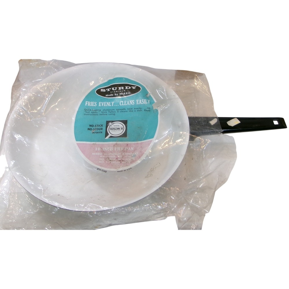 Vintage Mirro Comet Sturdy Aluminum 10" Fry Pan White Teflon II Non-Stick USA